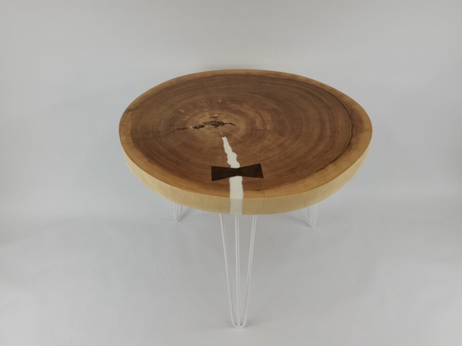 stol-drewniany-okragly-debowy-lite-drewno-lakierowany-modernistyczny-loft-rekodzielo-na-zamowienie