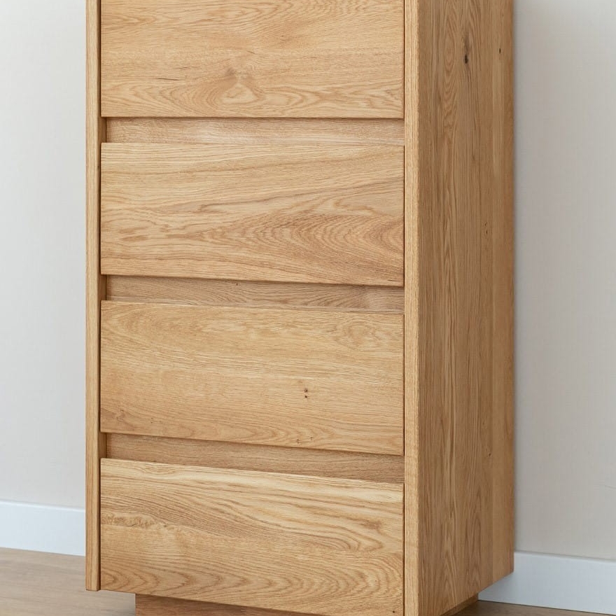 komoda-drewniana-debowy-sen-tossa-slupek-z-4-szufladami-lite-drewno-debowe (4)