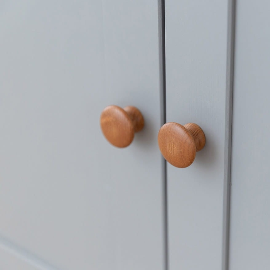 komoda-prowansalska-marone-elite-grey-z-litego-drewna-sosnowego-w-stylu-skandynawskim (7)