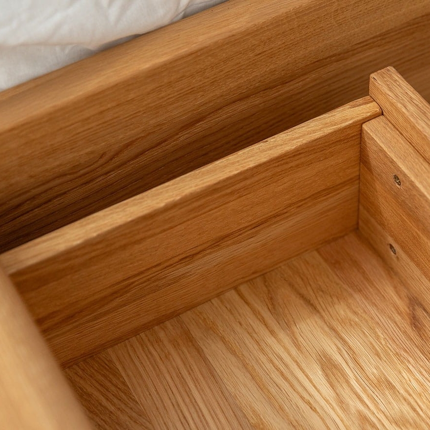 szafka-nocna-drewniana-debowy-sen-ronda-stolik-nocny-lite-drewno-debowe-1-szuflada (11)