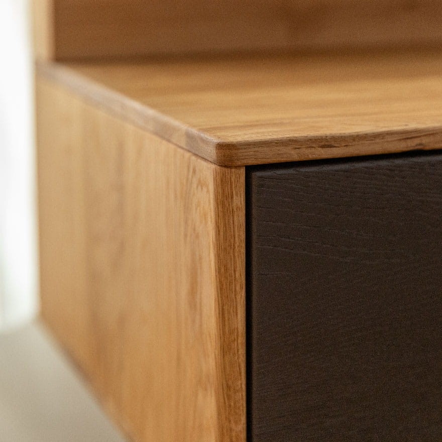 szafka-nocna-wiszaca-drewniana-debowy-sen-sora-lite-drewno-debowe-1-szuflada-grafit (5)