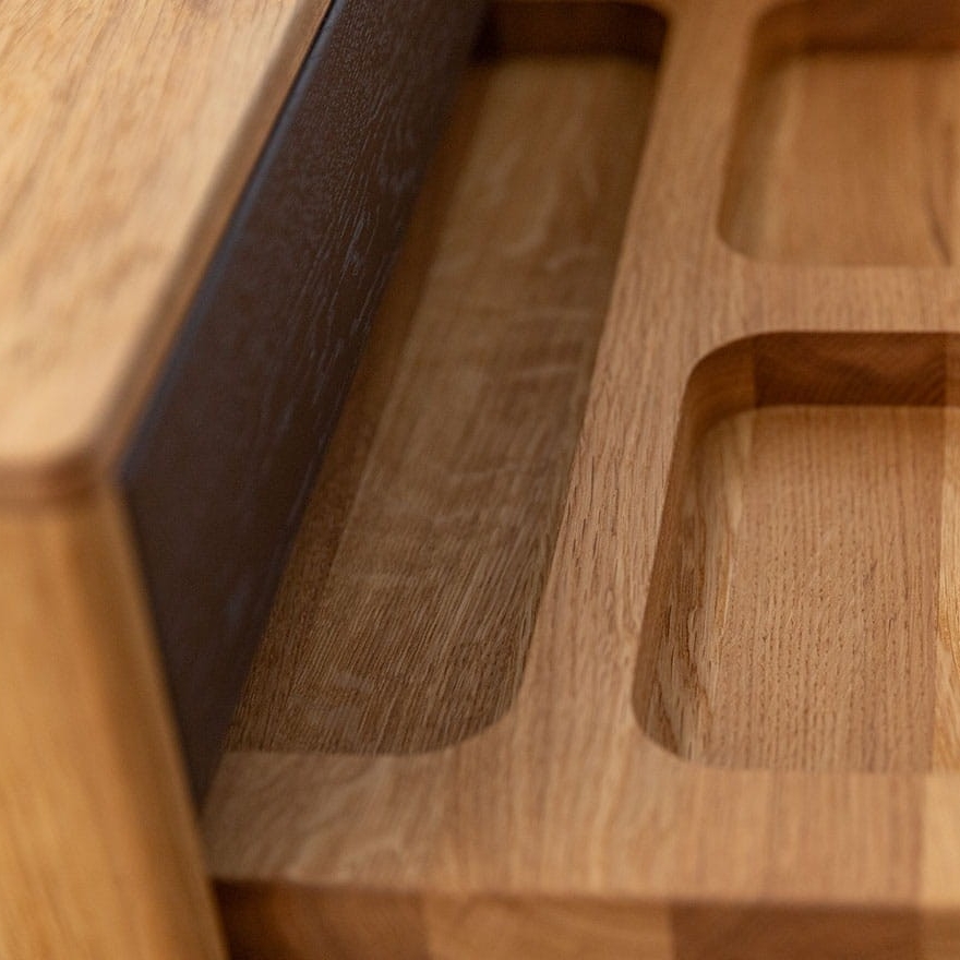 szafka-nocna-wiszaca-drewniana-debowy-sen-sora-lite-drewno-debowe-2-szuflady-grafit (7)