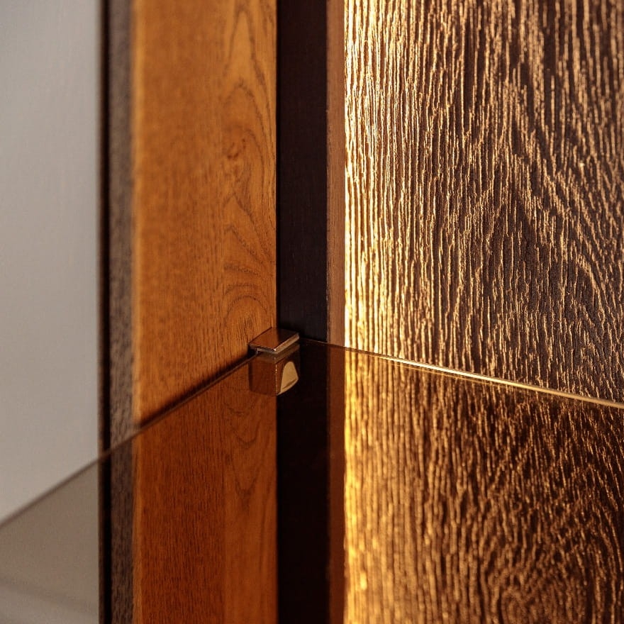 szafka-rtv-komoda-drewniana-collodi-tabacco-z-litego-drewna-dzikiego-debu-olejowana-przeszklona-nowoczesna (9)