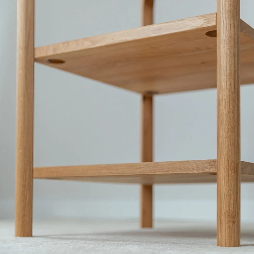 regal-drewniany-debowy-campi-modernistyczny-olejowany-naturalny-niski (9)